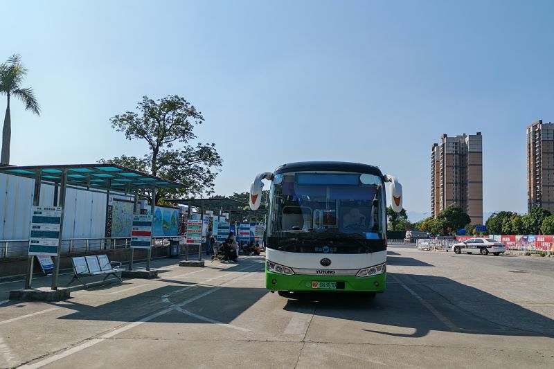 文件:高铁清远站站景.jpg