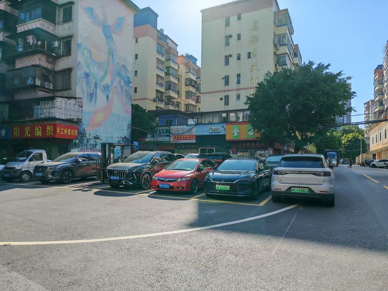 文件:名都（新一佳）总站现状.jpg