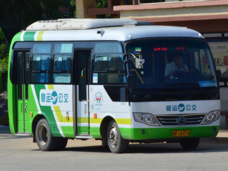 文件:粤R10715@241.jpg