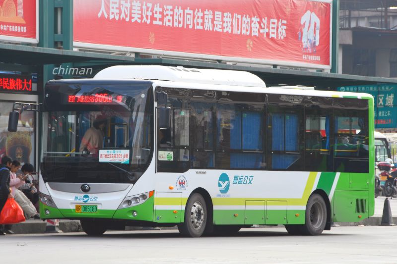 文件:粤R08518D 305路.jpg